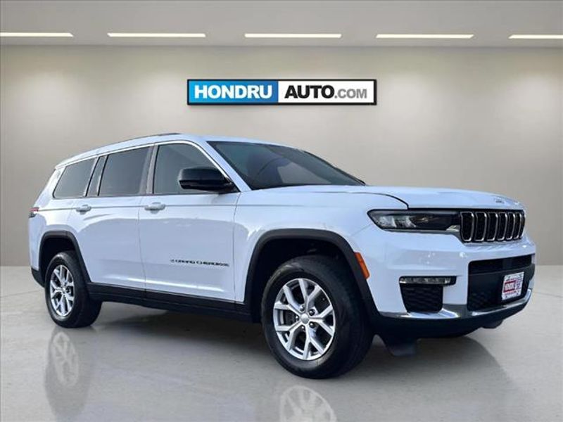 2022 Jeep Grand Cherokee Limited L photo 2