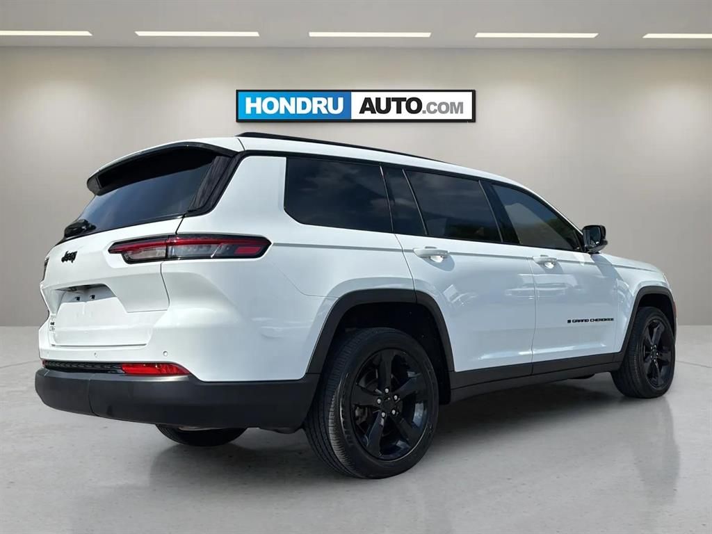 2023 Jeep Grand Cherokee Altitude photo 4