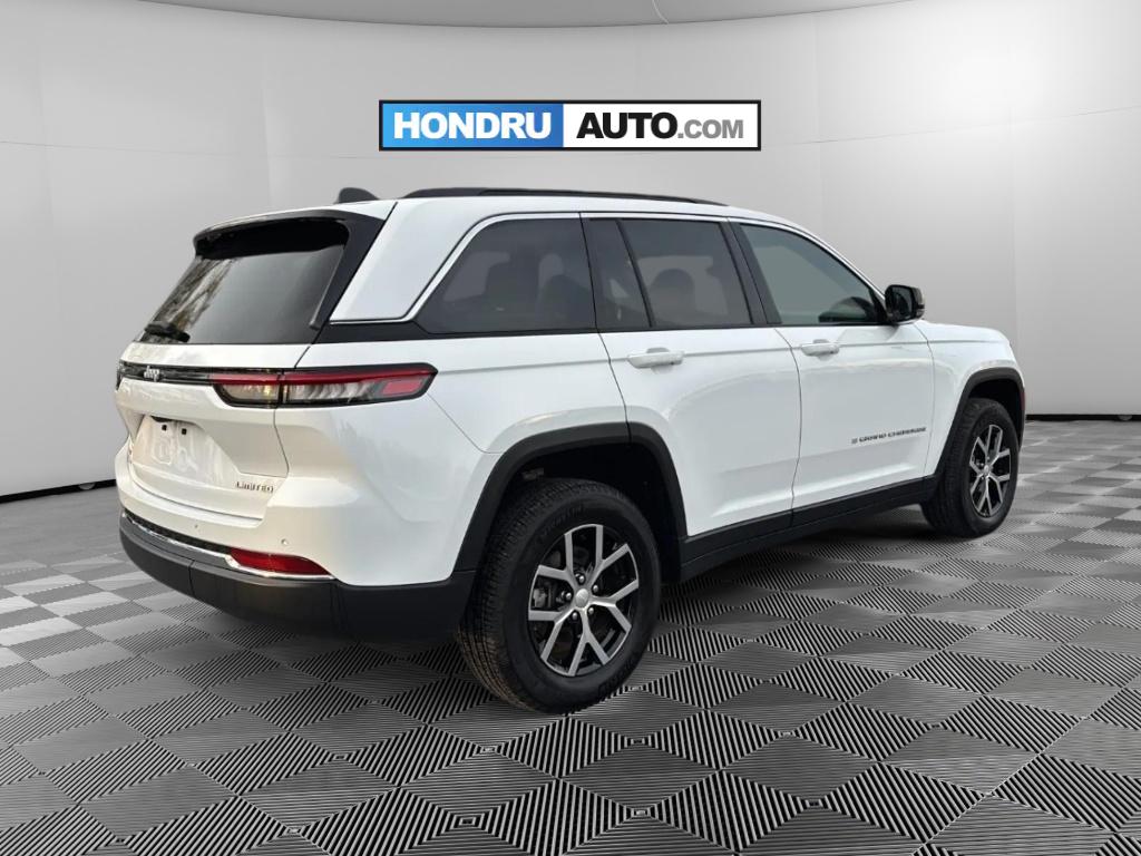 2024 Jeep Grand Cherokee Limited Sport photo 4