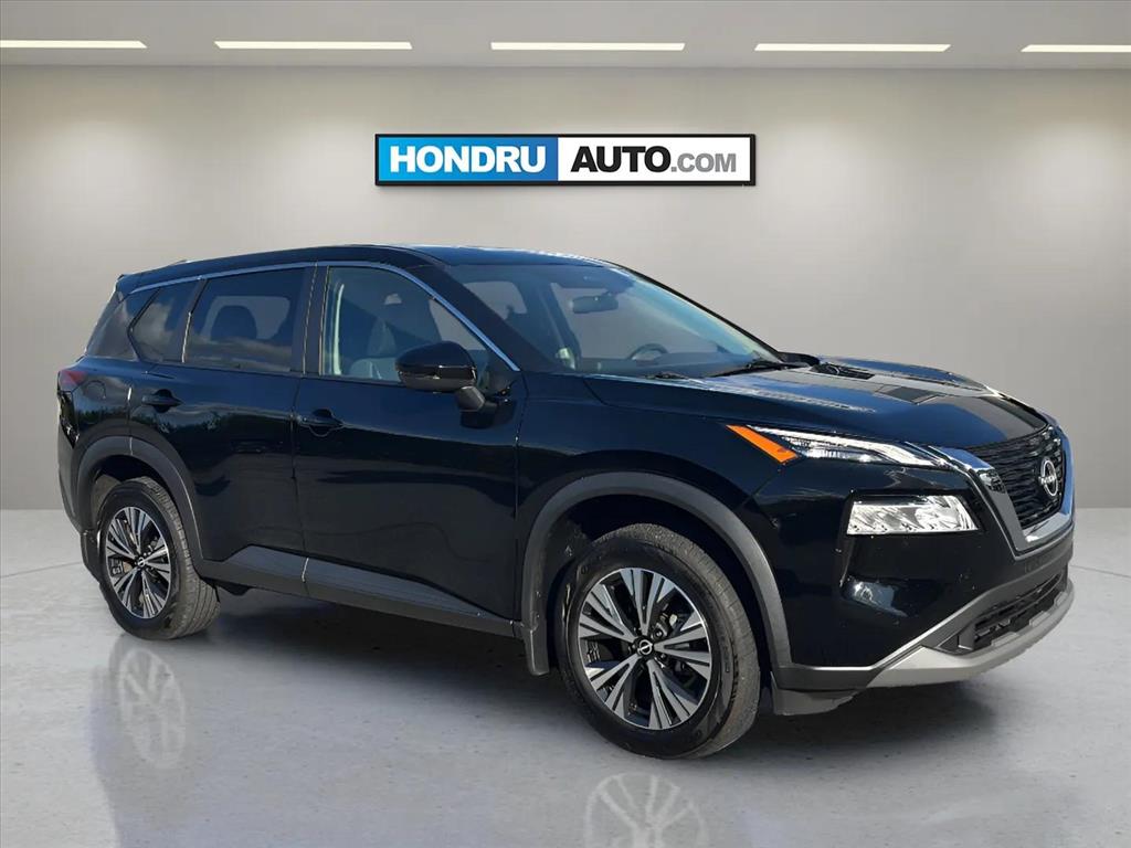 2022 Nissan Rogue SV photo 2