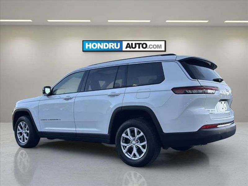 2022 Jeep Grand Cherokee Limited L photo 3