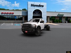 2026 Ram 5500 Chassis Cab TRADESMAN  REGULAR  4X4 84' CA Pickup
