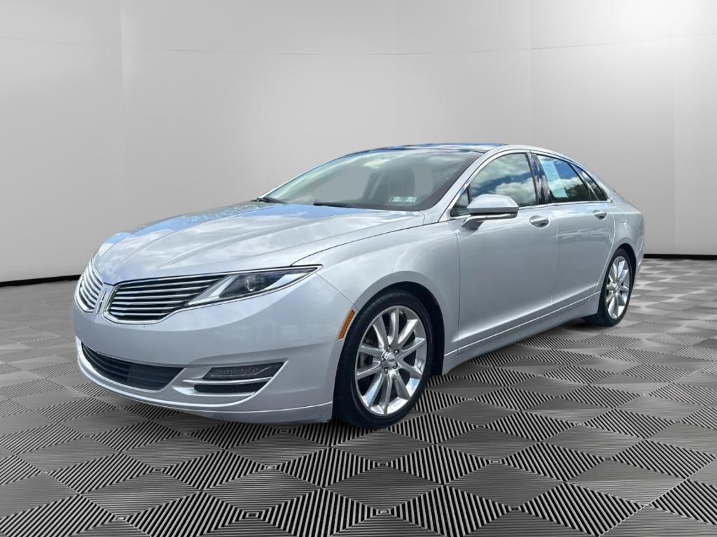 2016 Lincoln MKZ Hybrid's photo