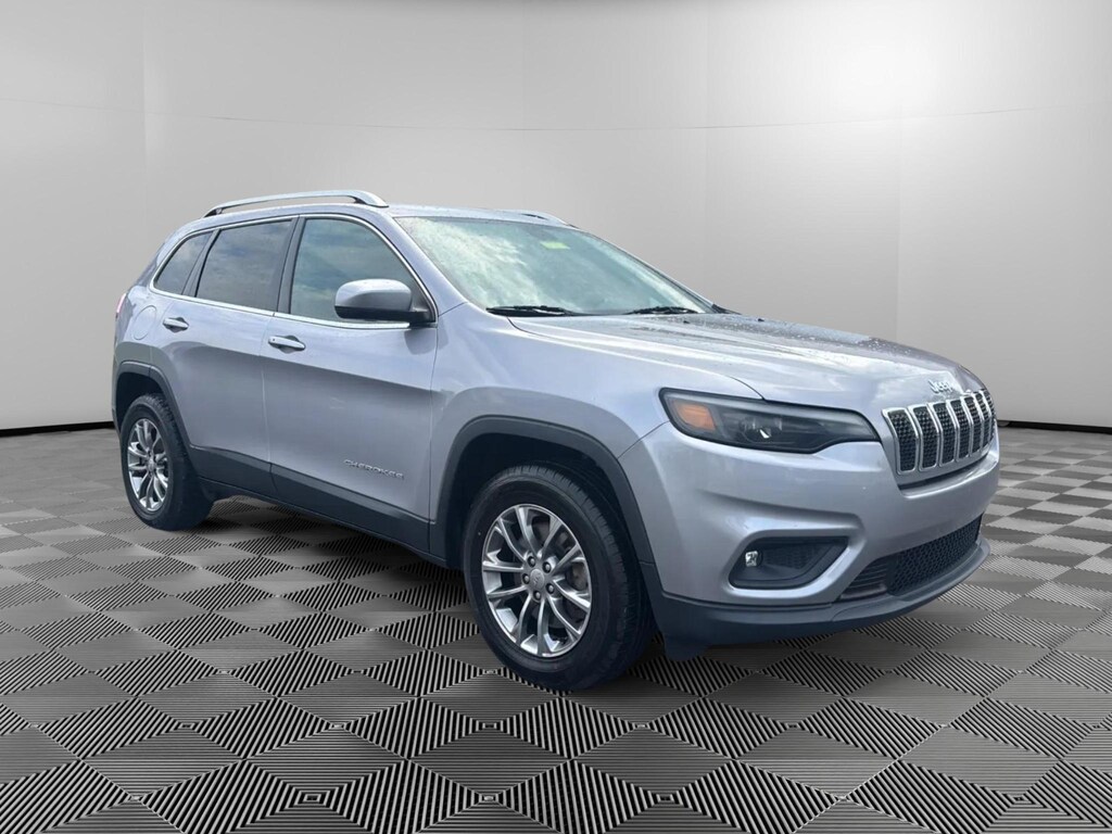 Used 2019 Jeep Cherokee Latitude Plus Sport Utility
