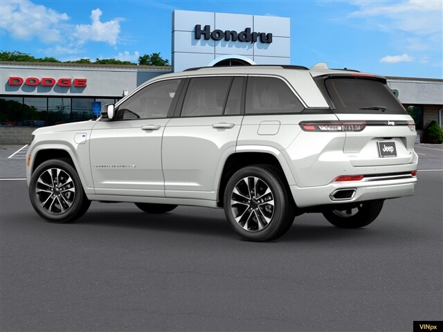 2022 Jeep Cherokee 4xe Overland photo 4