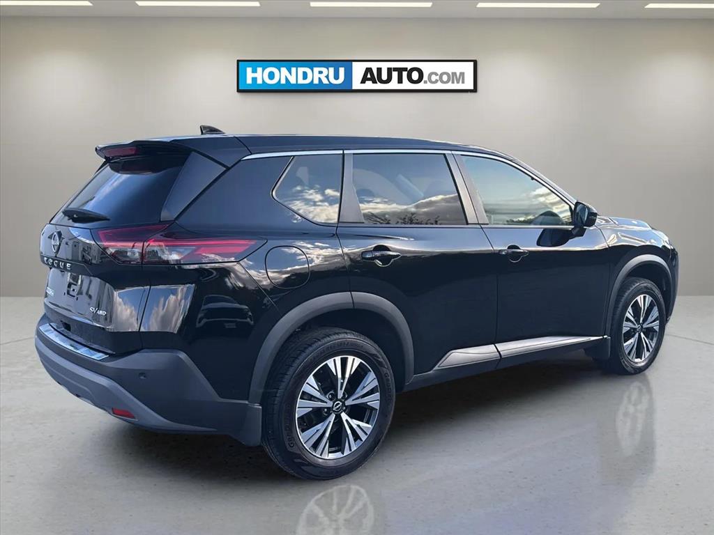 2022 Nissan Rogue SV photo 4