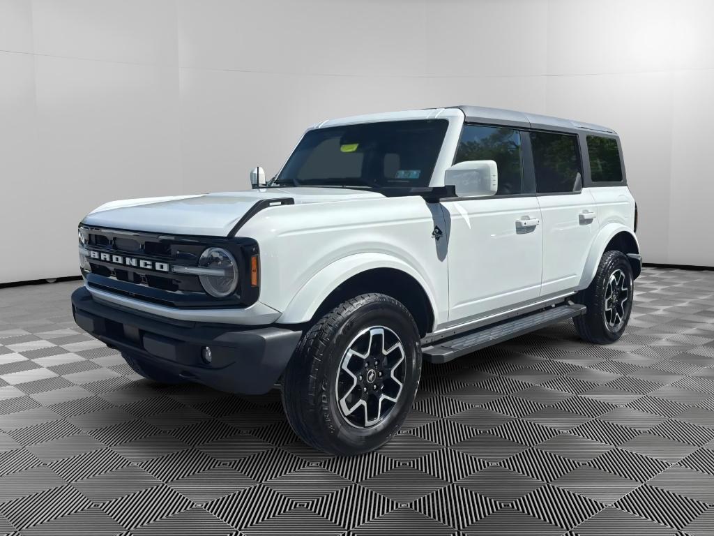 2023 Ford Bronco Outer Banks 4x4's photo
