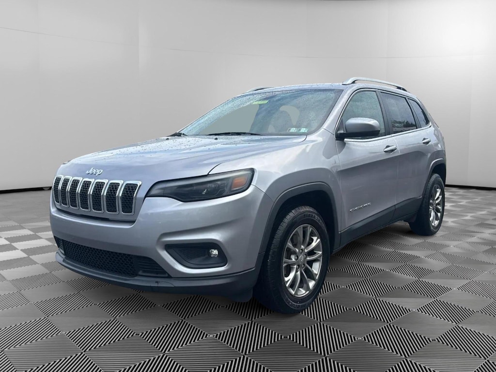 Used 2019 Jeep Cherokee Latitude Plus Sport Utility