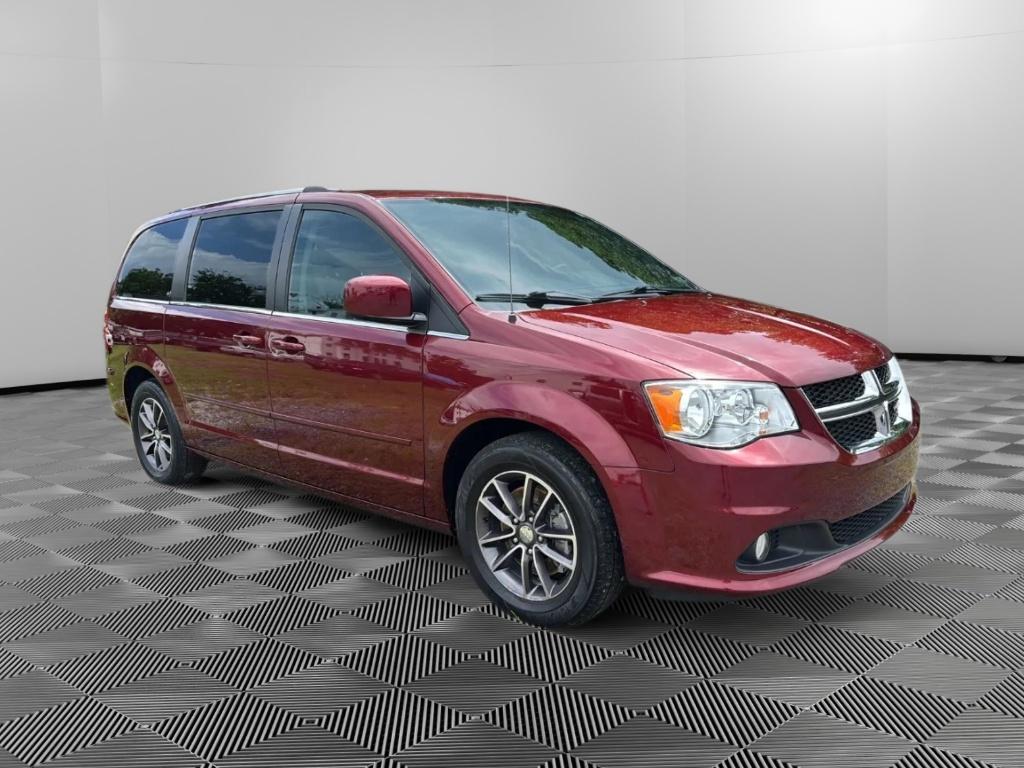 Used 2017 Dodge Grand Caravan SXT with VIN 2C4RDGCG2HR743239 for sale in Elizabethtown, PA