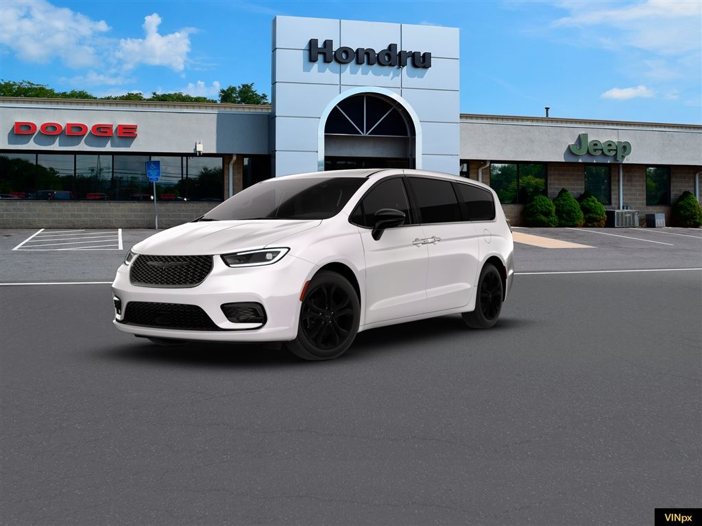 2026 Chrysler Pacifica Select's photo