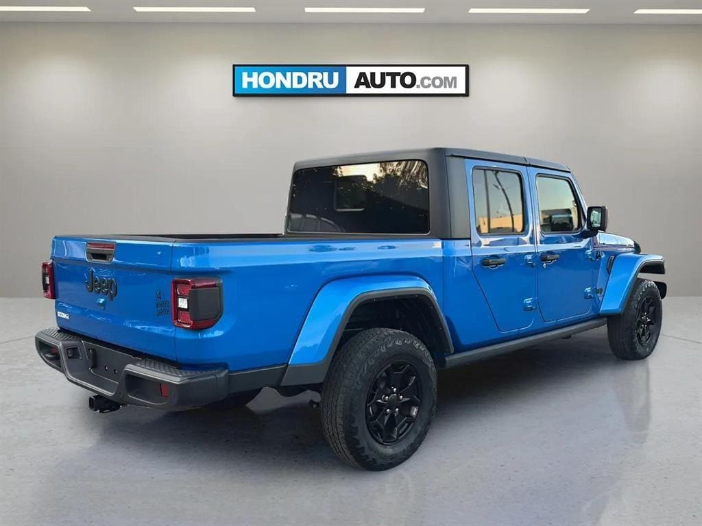Used 2021 Jeep Gladiator Willys Crew Cab