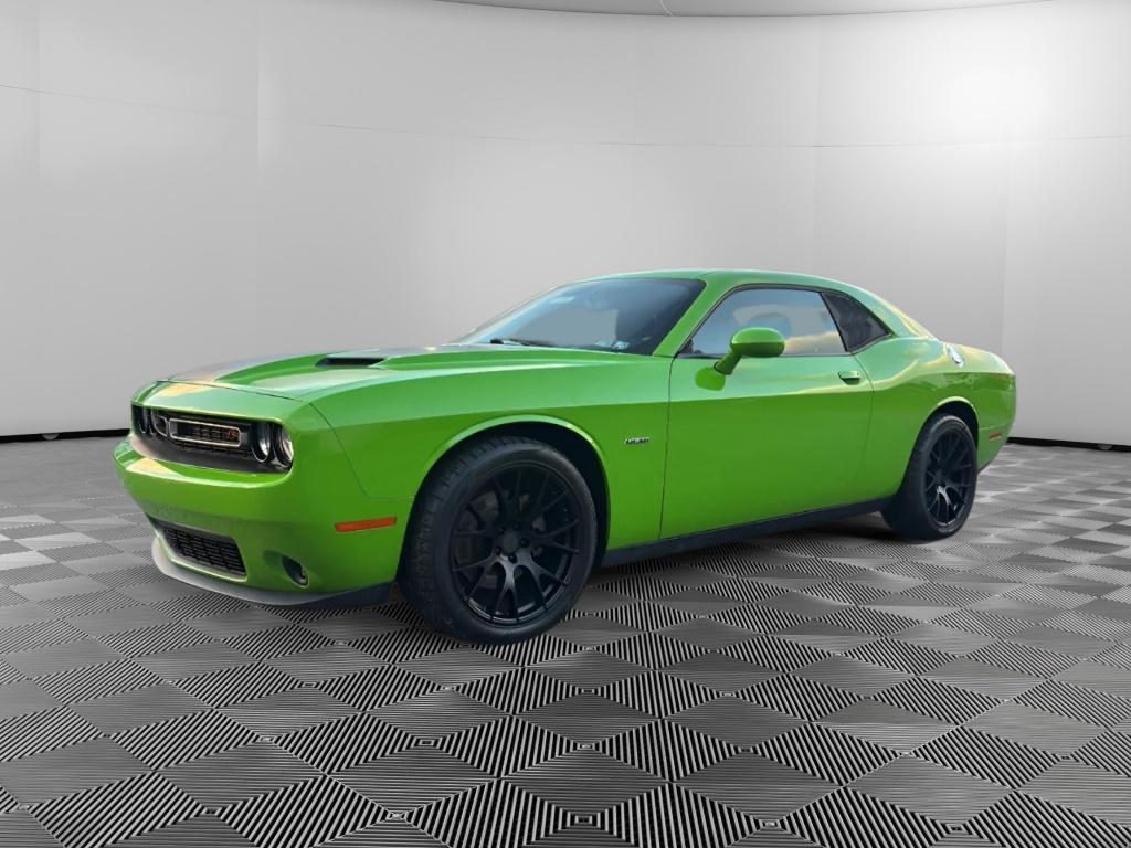 2017 Dodge Challenger R/T's photo