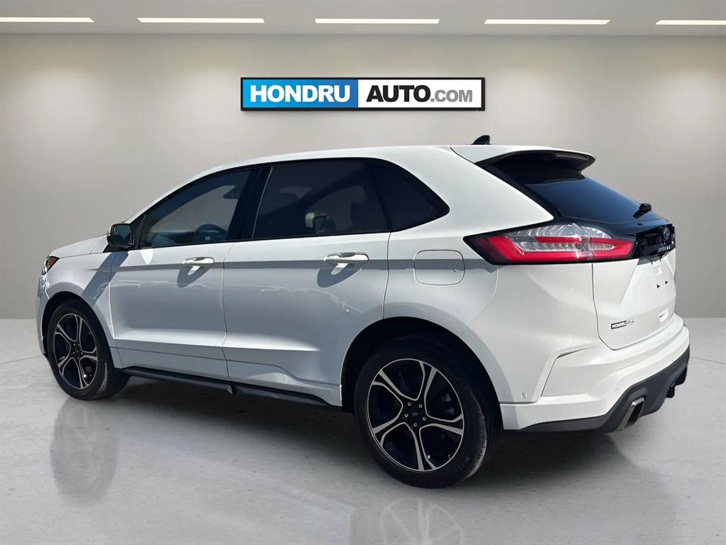 2022 Ford Edge ST photo 2