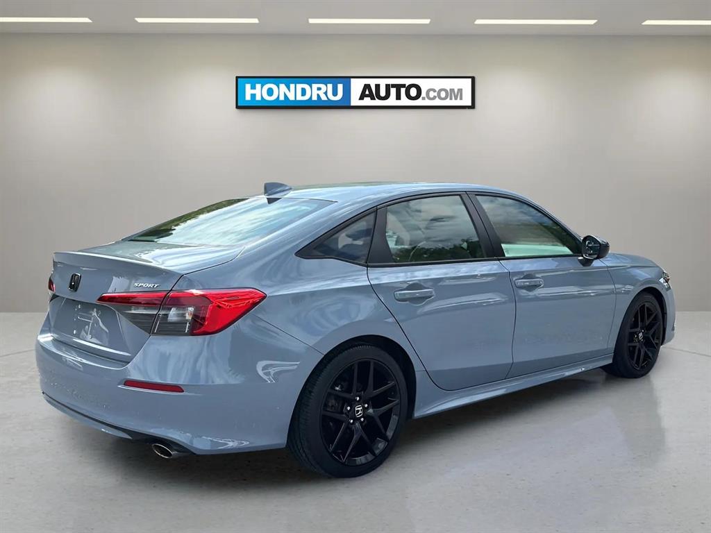 2022 Honda Civic Sport photo 3