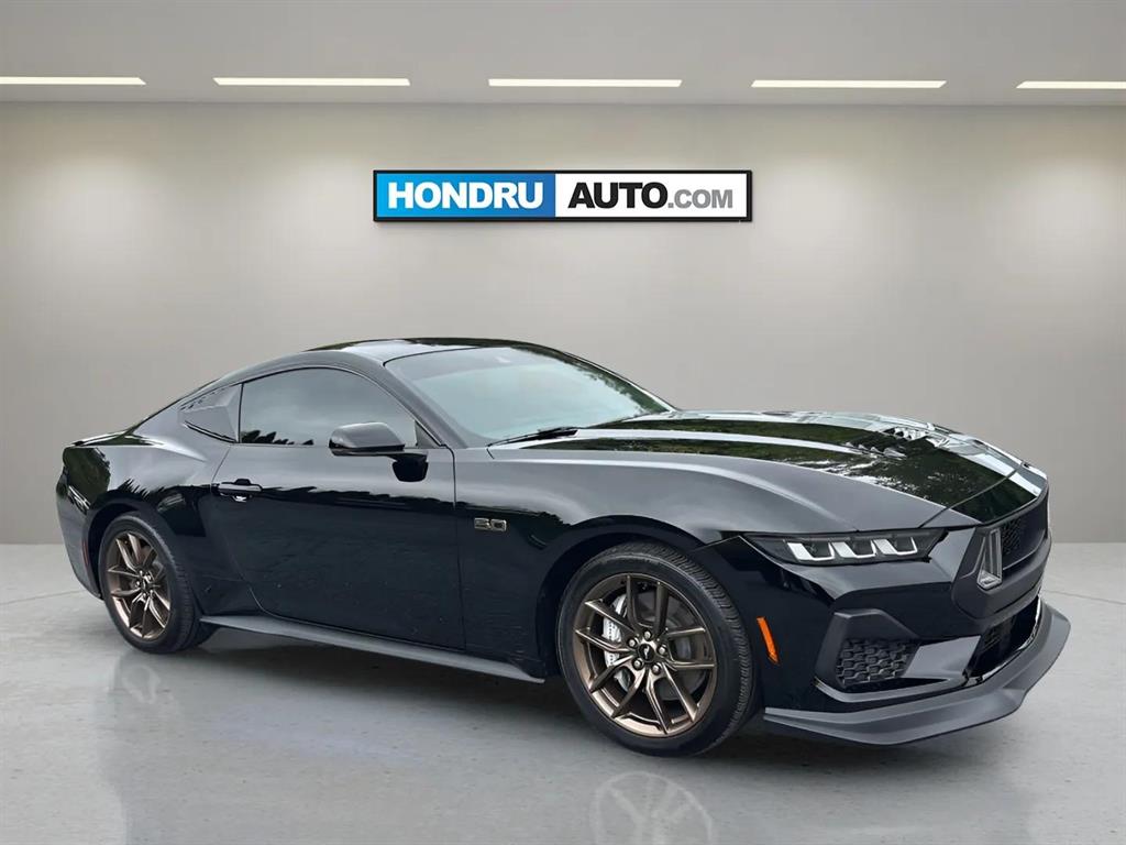 2024 Ford Mustang GT Premium photo 2