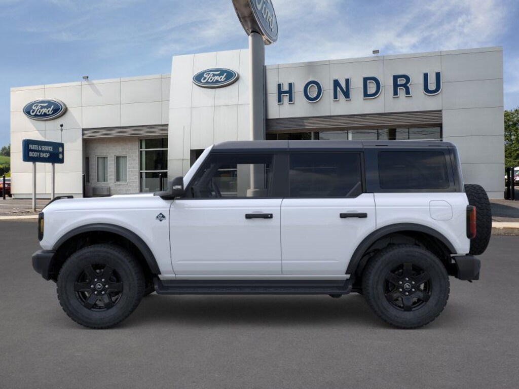 New 2025 Ford Bronco Outer Banks SUV