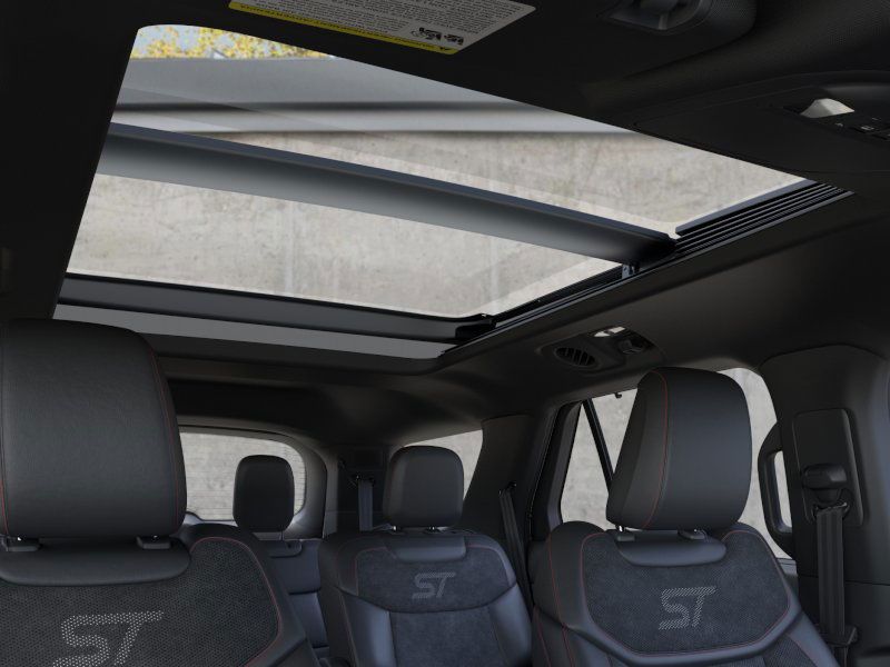 2025 Ford Explorer ST - Photo 22