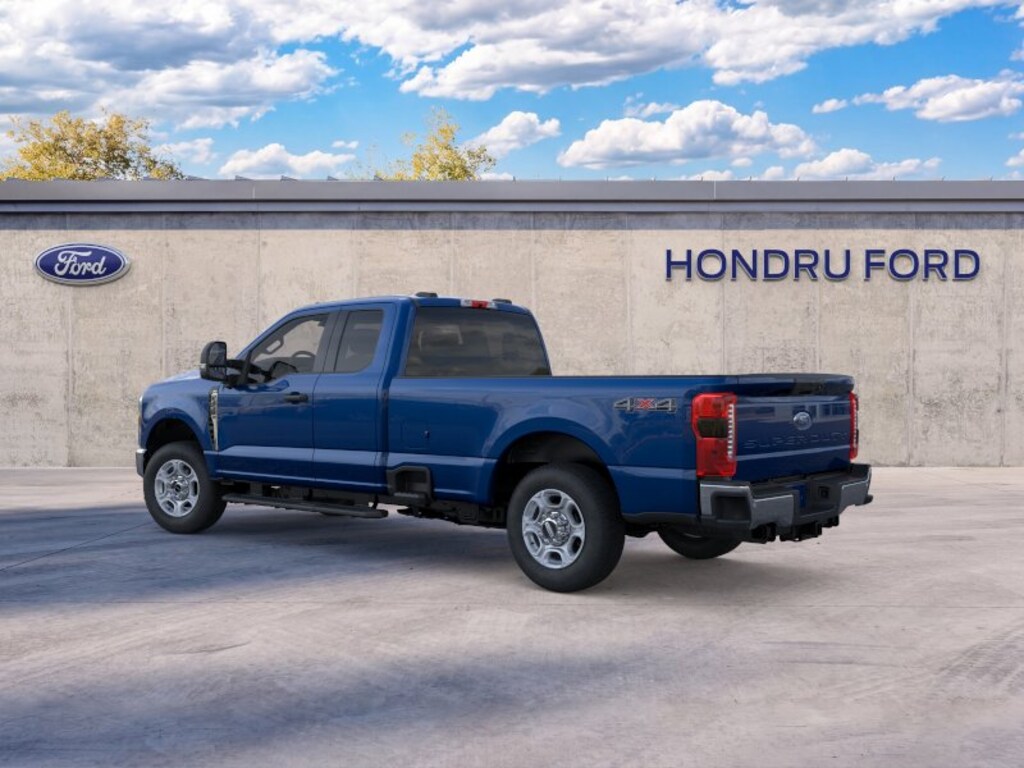 New 2026 Ford F-350 XLT Truck Super Cab