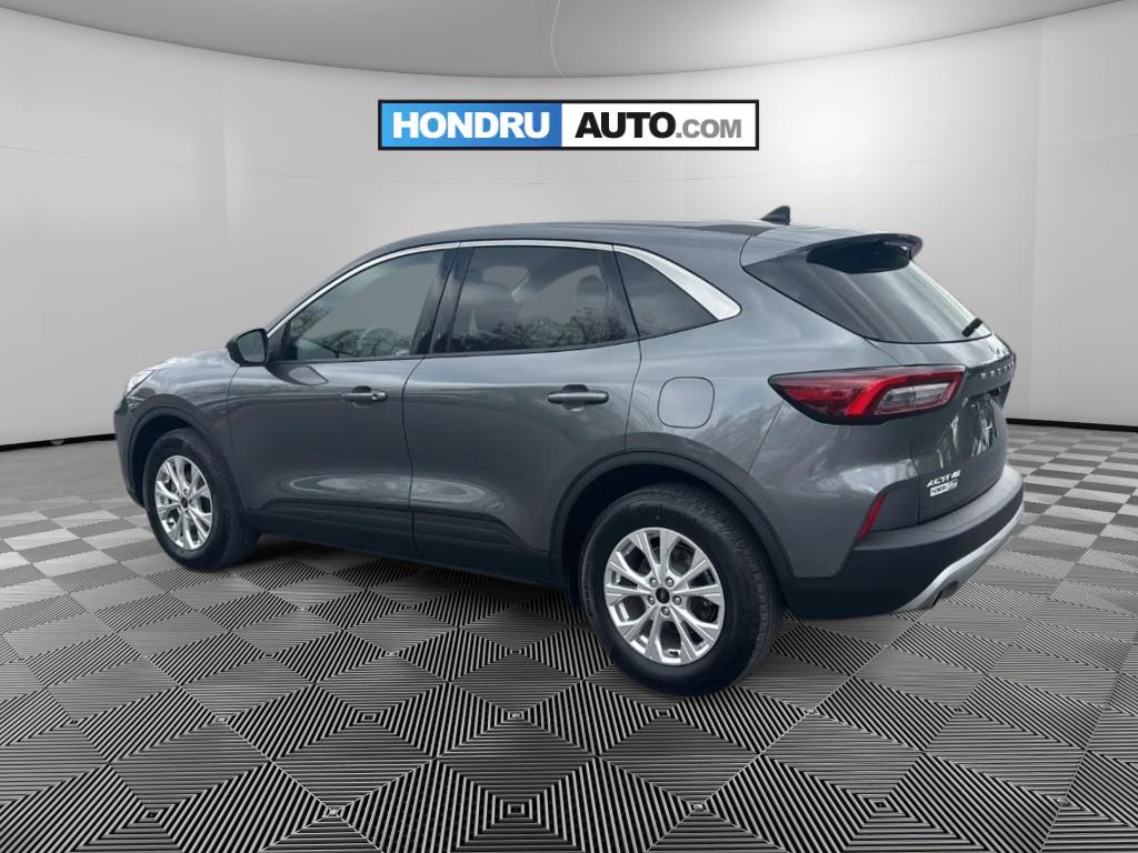 2023 Ford Escape Active photo 3