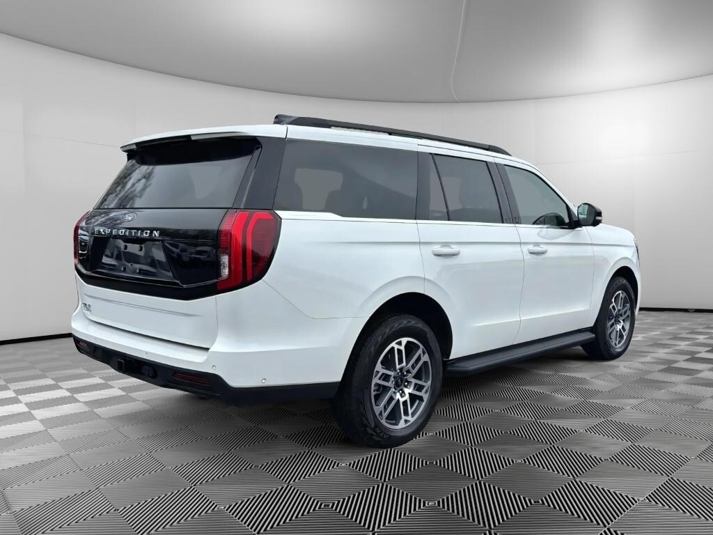 Used 2025 Ford Expedition Active SUV