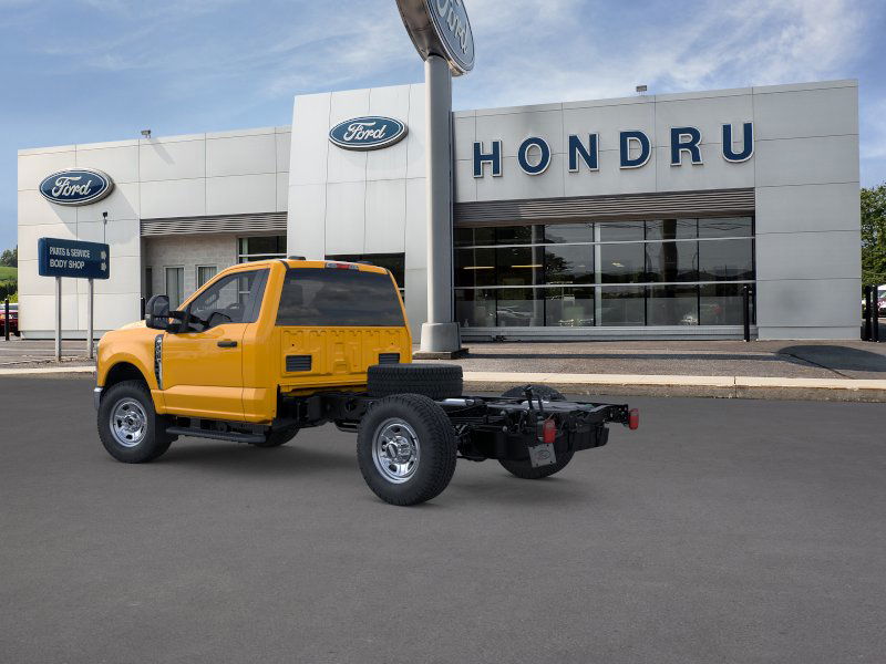 2026 Ford F-350 photo 4
