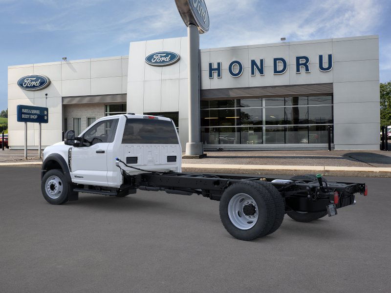 2025 Ford F-550 XL photo 2