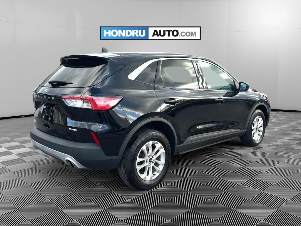 2022 Ford Escape SE Sport photo 4