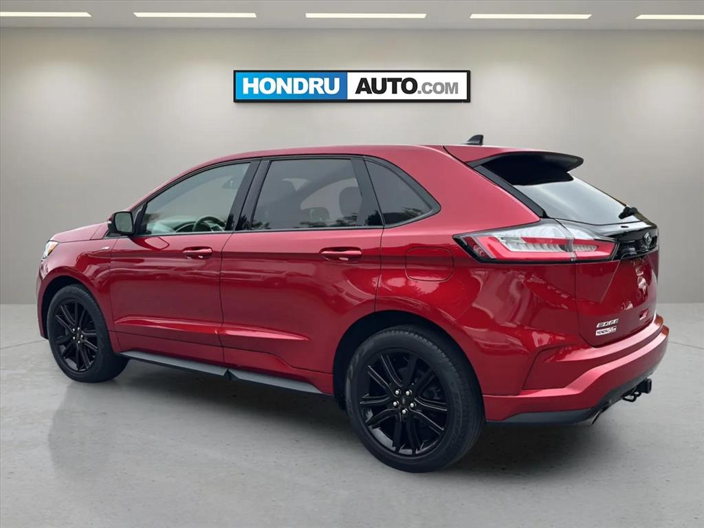 2020 Ford Edge SEL photo 2