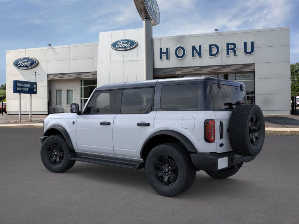 New 2025 Ford Bronco Outer Banks SUV