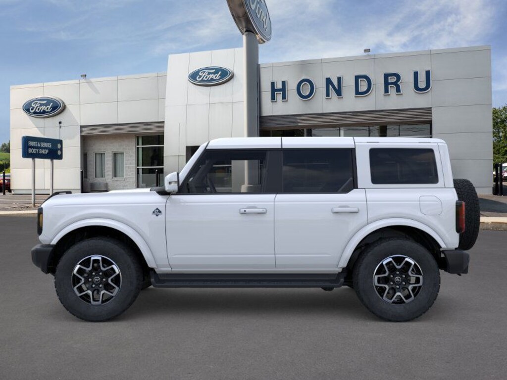 New 2025 Ford Bronco Outer Banks SUV