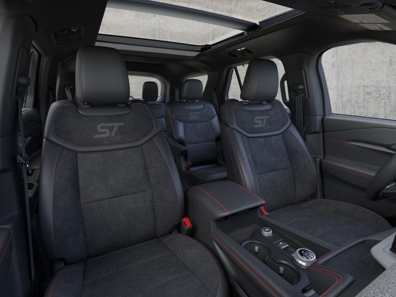 2025 Ford Explorer ST - Photo 10