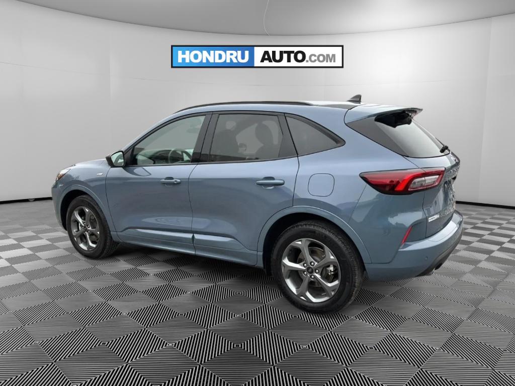 2023 Ford Escape ST-Line photo 3