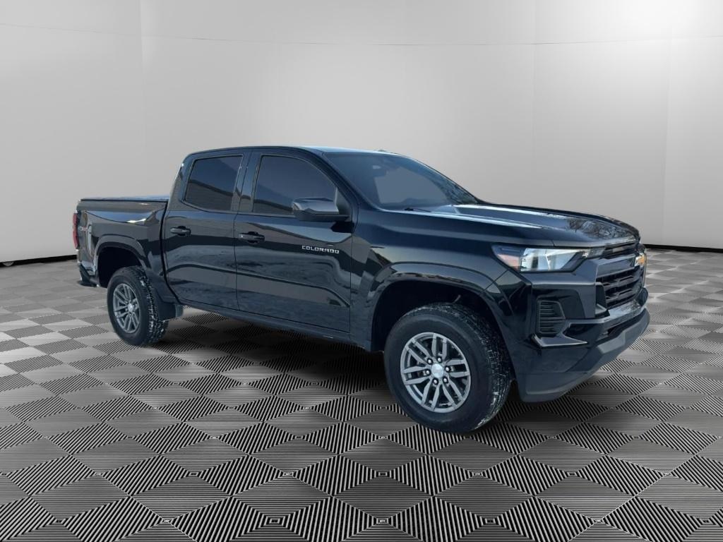 Used 2023 Chevrolet Colorado LT Cab; Crew