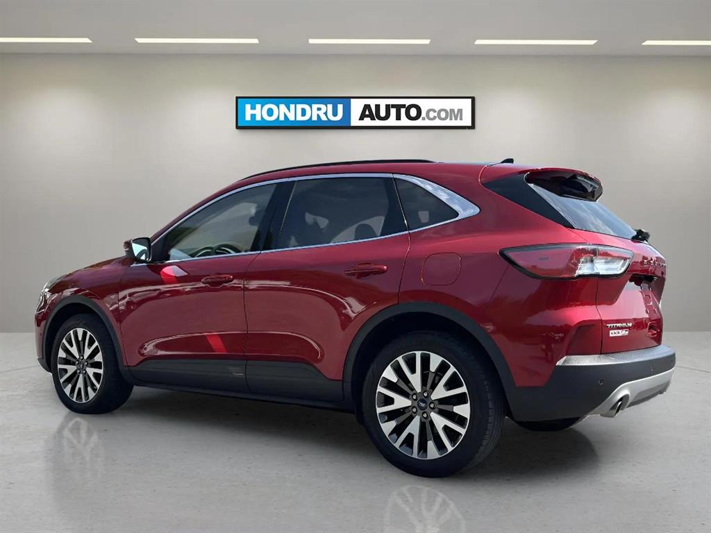2020 Ford Escape Titanium Hybrid photo 3