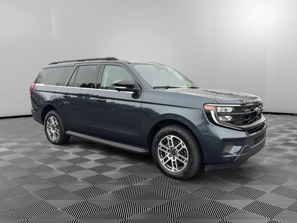 Used 2025 Ford Expedition MAX Active Wagon