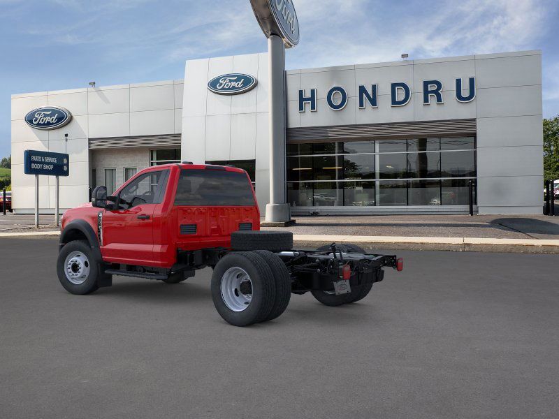 2026 Ford F-600 photo 3