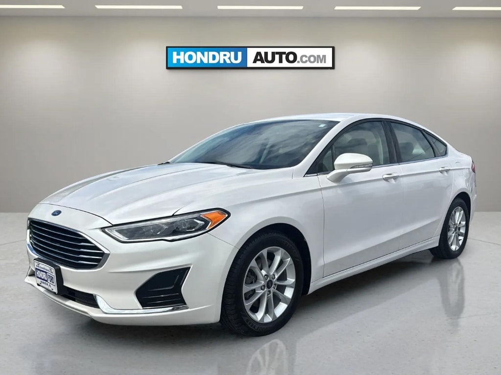 2020 Ford Fusion SEL's photo