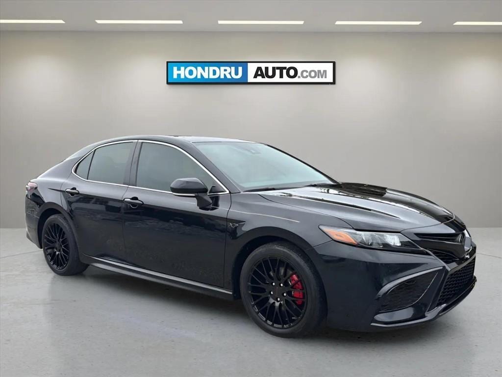 Used 2022 Toyota Camry SE Sedan
