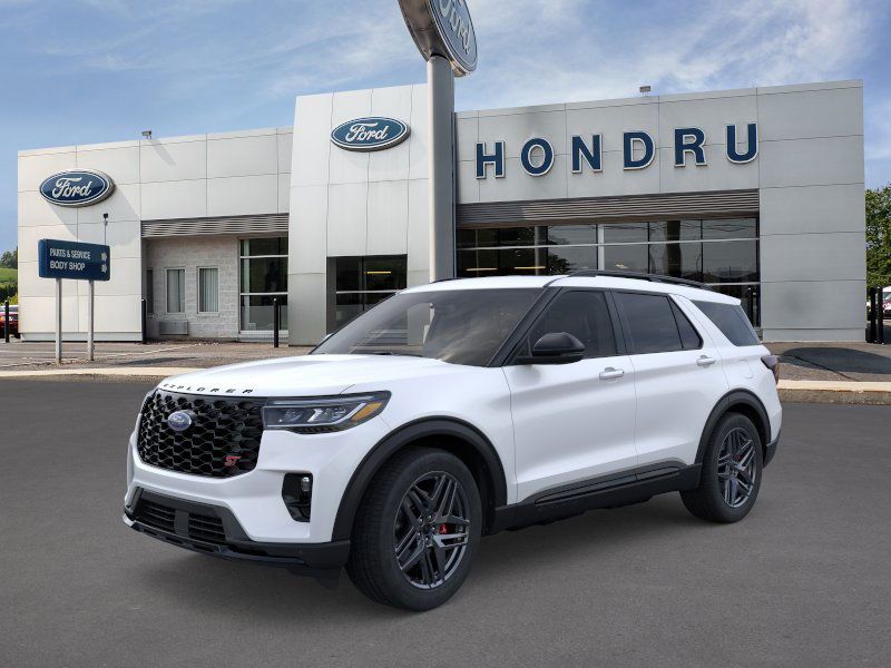 2025 Ford Explorer ST's photo