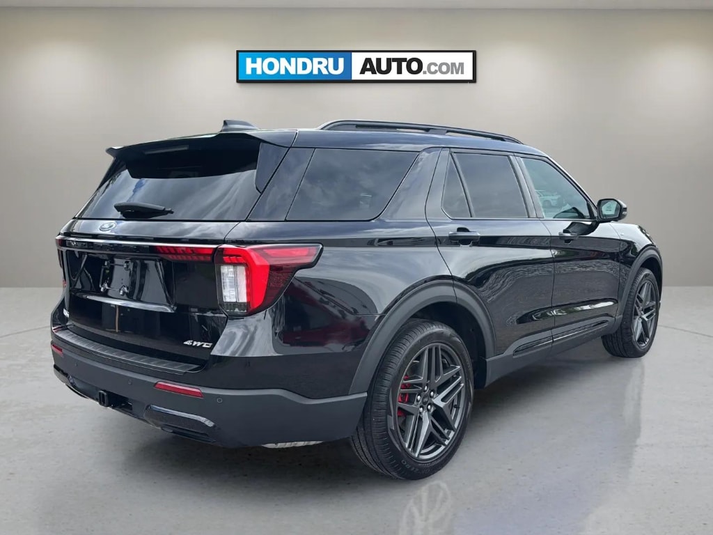 Used 2025 Ford Explorer ST-Line Sport Utility