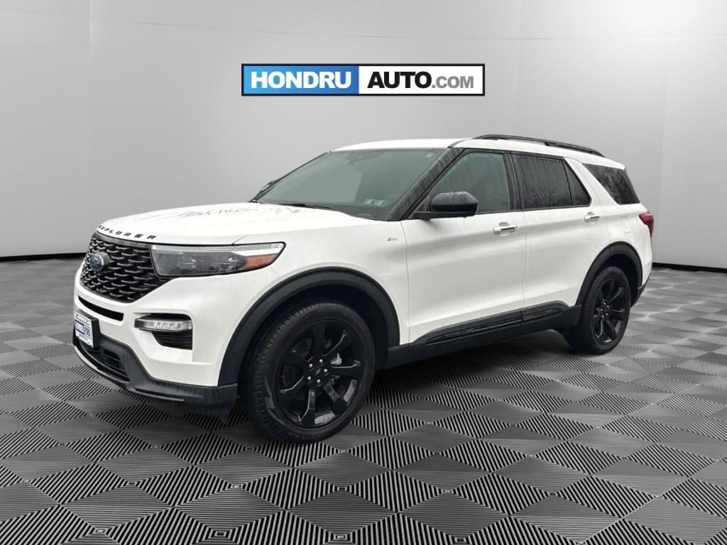 2022 Ford Explorer ST-LINE's photo