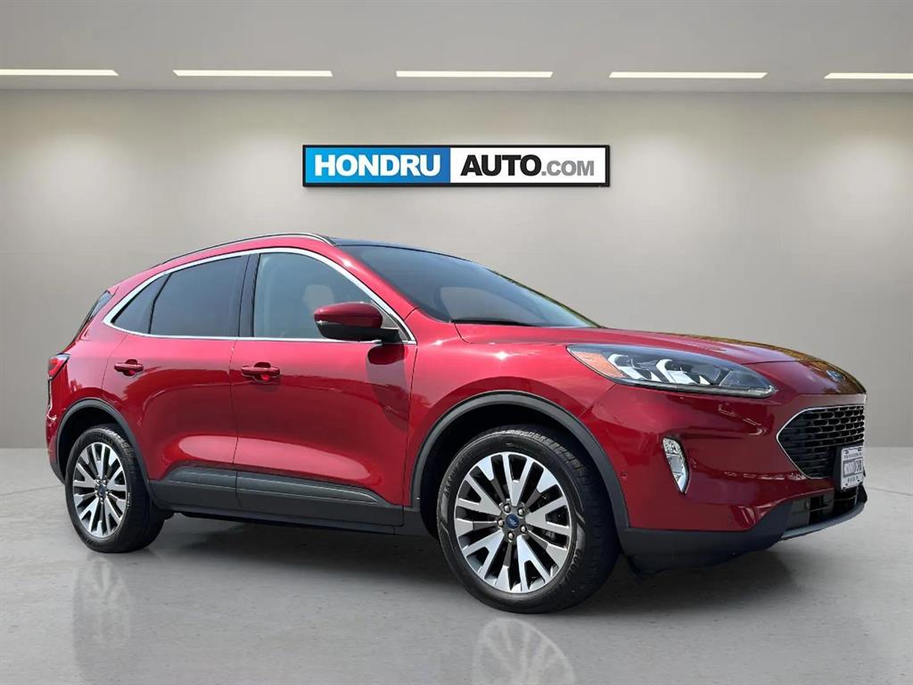 2020 Ford Escape Titanium Hybrid photo 2