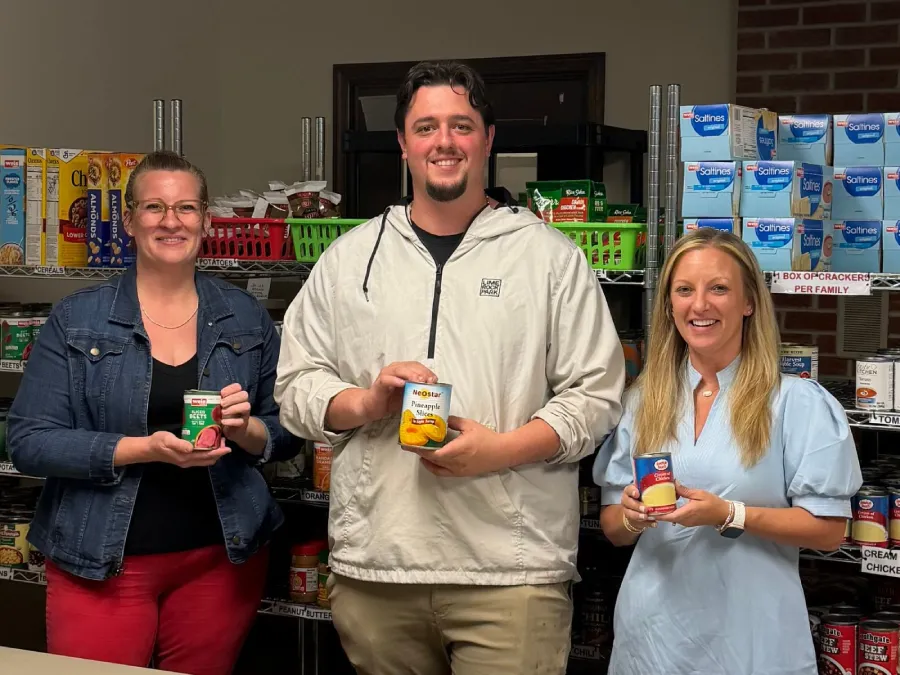 Hpndru Ford of Manheim Food Drive