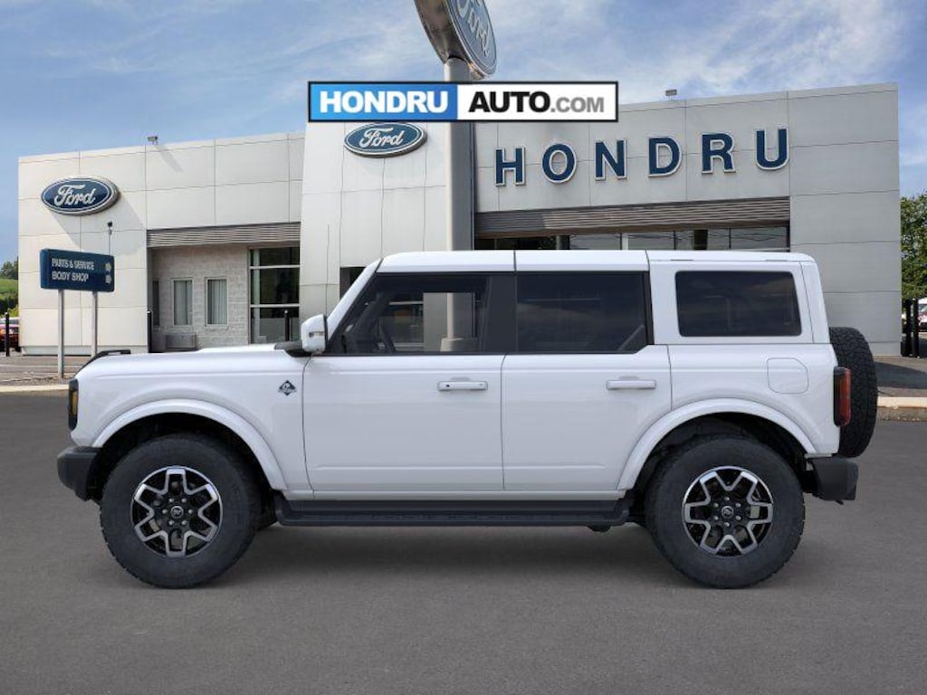 New 2025 Ford Bronco Outer Banks SUV