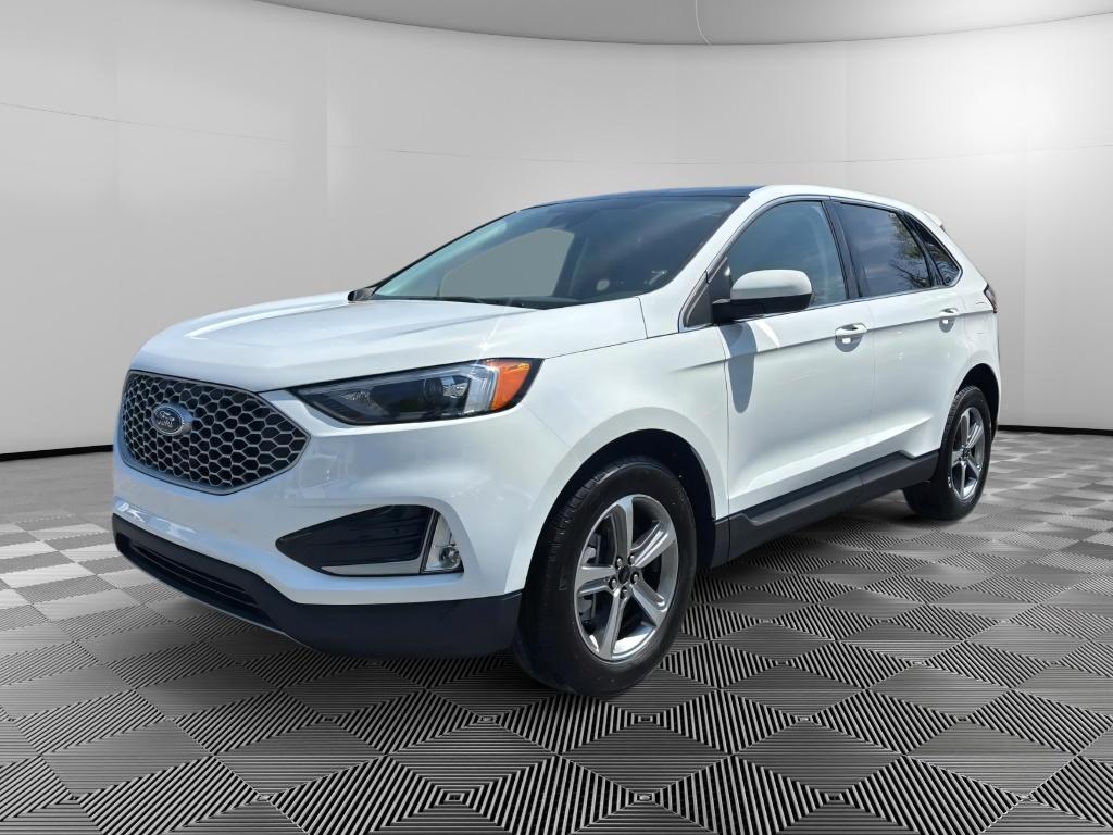2024 Ford Edge SEL AWD's photo