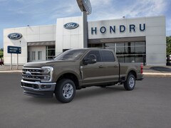 2026 Ford Super Duty F-350 XLT Crew Cab