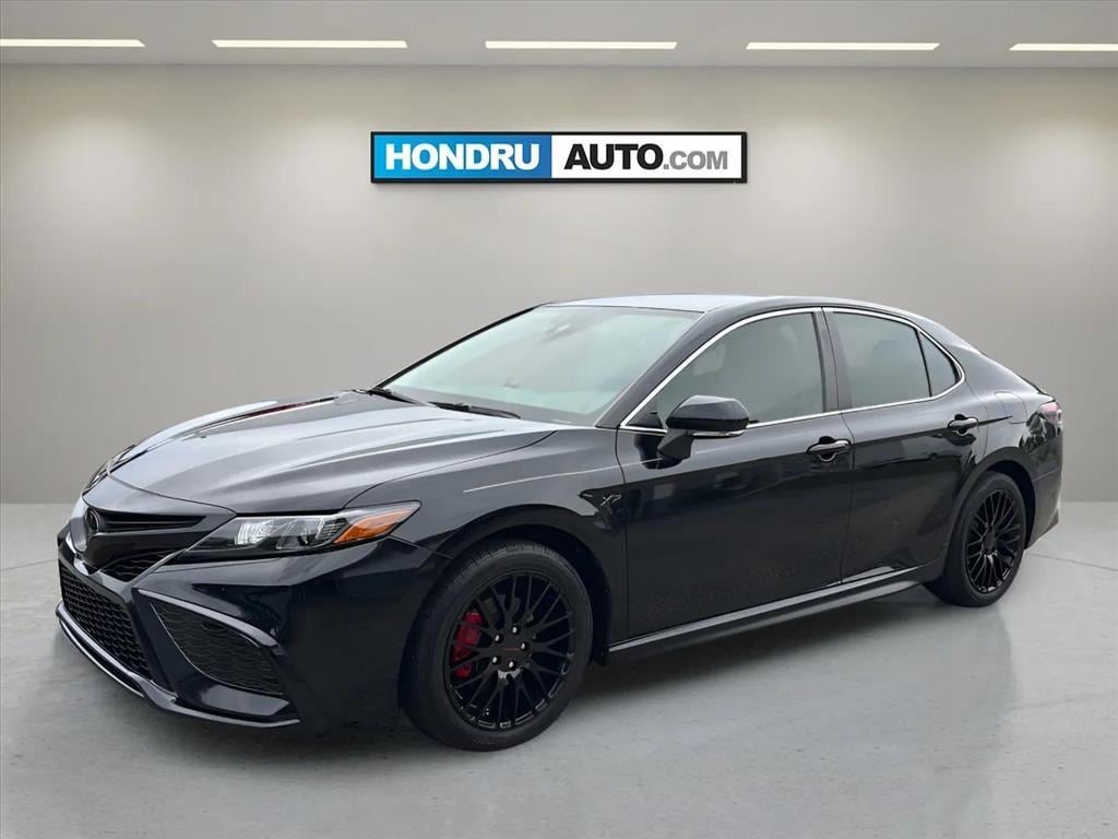 Used 2022 Toyota Camry SE Sedan