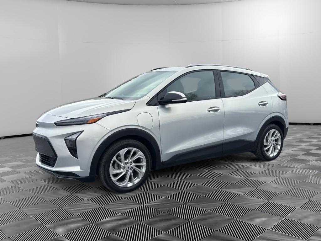 2023 Chevrolet Bolt EUV LT's photo