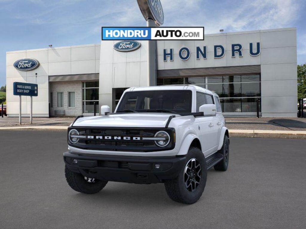 New 2025 Ford Bronco Outer Banks SUV