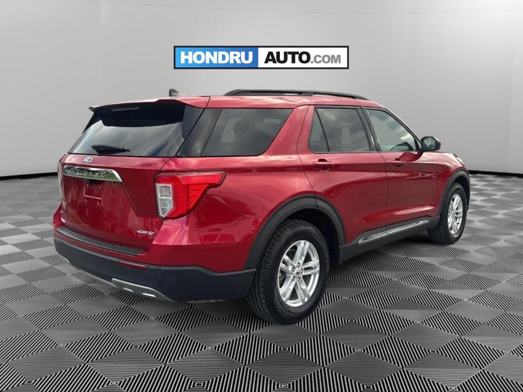 2022 Ford Explorer XLT photo 2